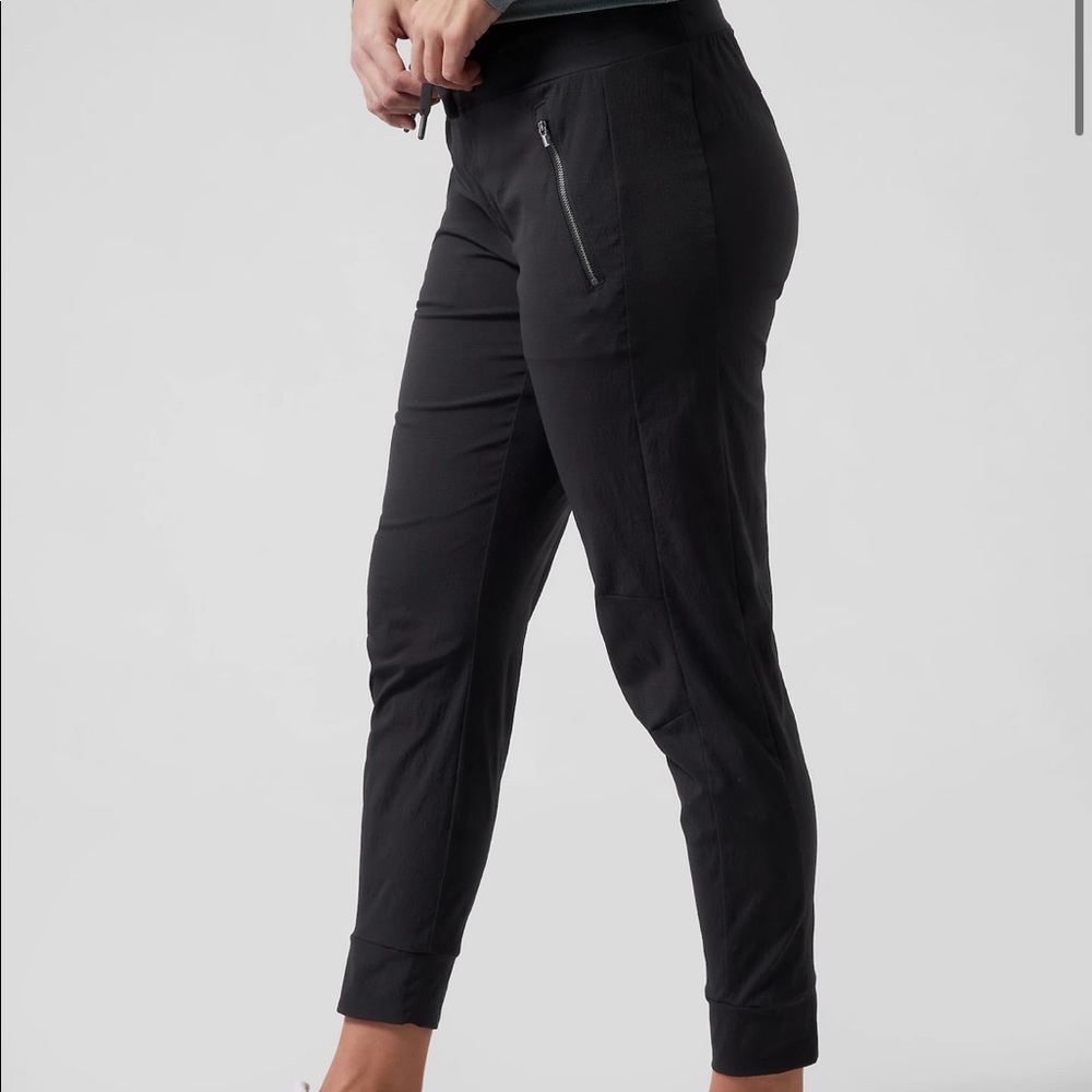 Athleta Trekkie North Jogger